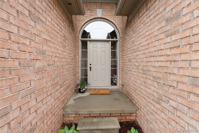 2681 Kentwood Drive 69, Utica, MI 48316