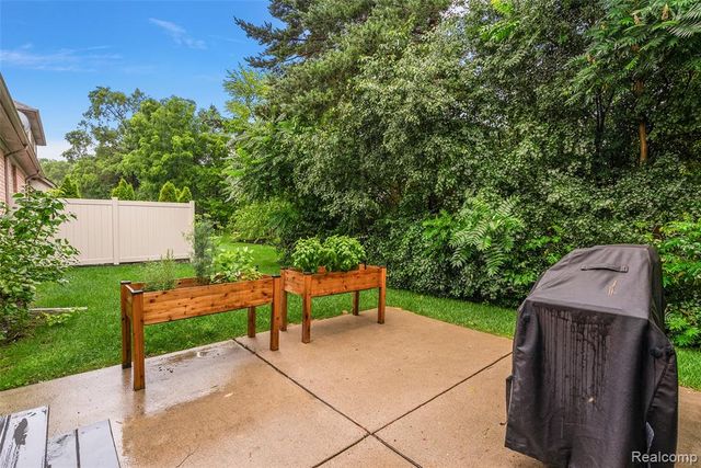2681 Kentwood Drive 69, Utica, MI 48316