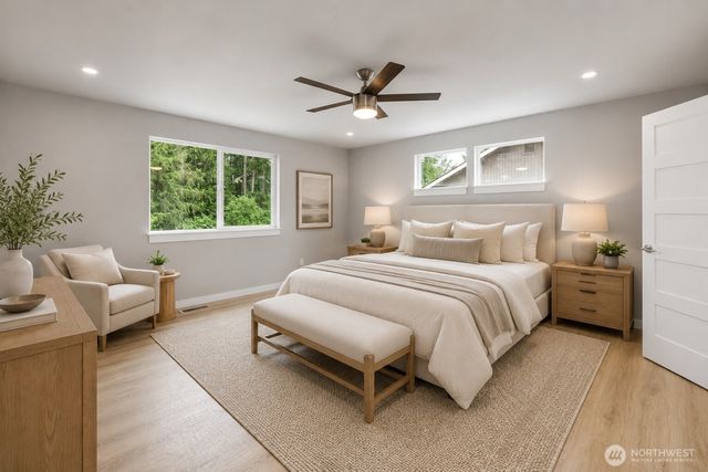 4132 Lakeview Avenue NW, Bremerton, WA 98312
