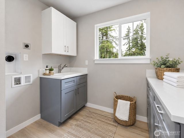 4132 Lakeview Avenue NW, Bremerton, WA 98312