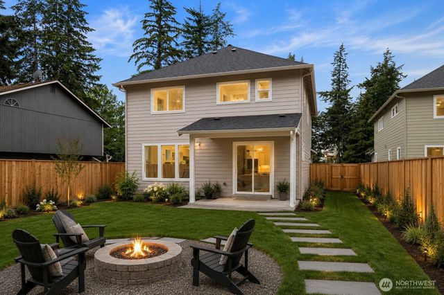 4132 Lakeview Avenue NW, Bremerton, WA 98312