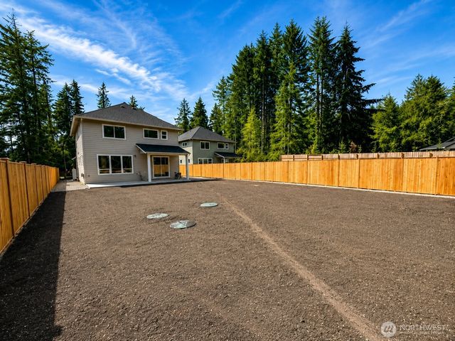 4132 Lakeview Avenue NW, Bremerton, WA 98312