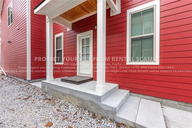 874 S Hill Avenue 101, Fayetteville, AR 72701