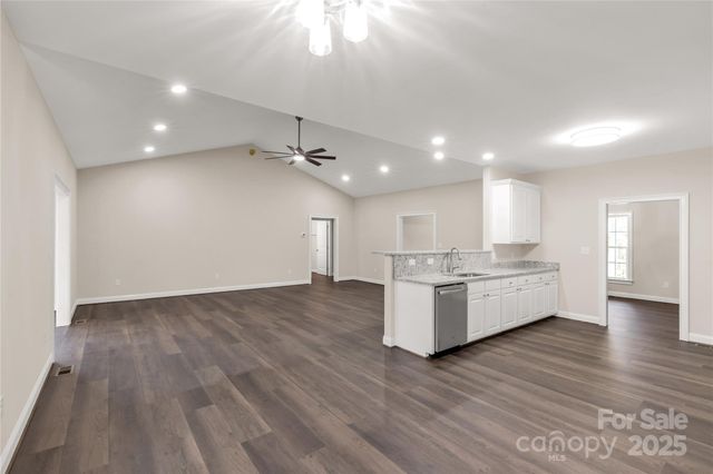 1489 Paraham Road S, York, SC 29745