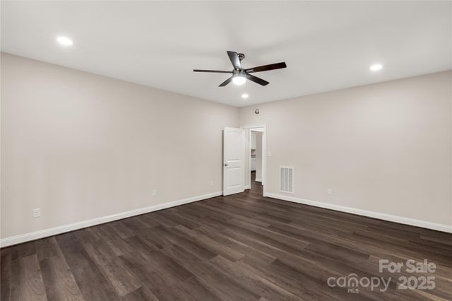 1489 Paraham Road S, York, SC 29745