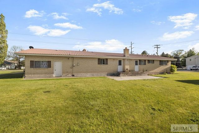 126 W 3 S, Sugar City, ID 83448