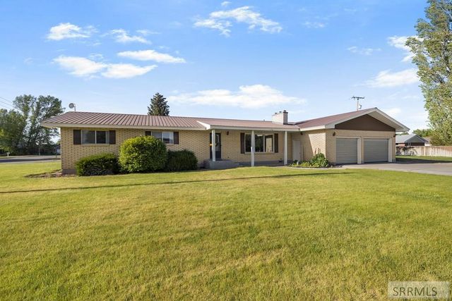 126 W 3 S, Sugar City, ID 83448
