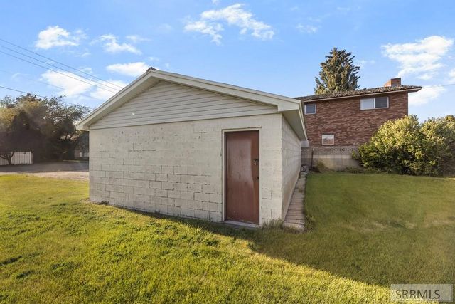 126 W 3 S, Sugar City, ID 83448