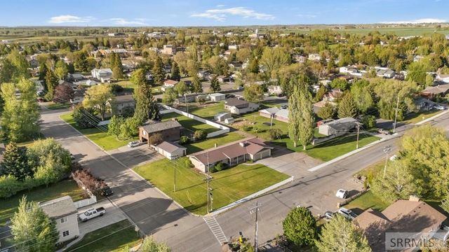 126 W 3 S, Sugar City, ID 83448