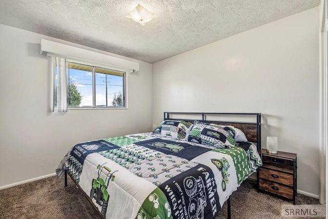 126 W 3 S, Sugar City, ID 83448