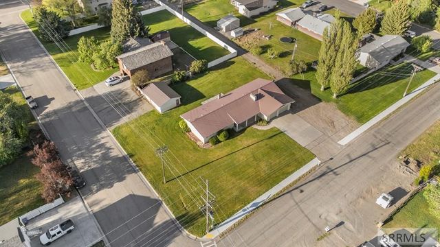 126 W 3 S, Sugar City, ID 83448