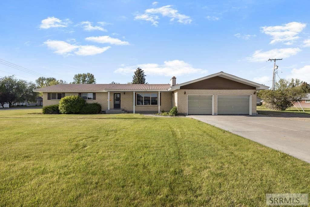 126 W 3 S, Sugar City, ID 83448