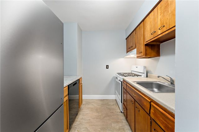 569 Loretto Road, Greenfield, PA 15217