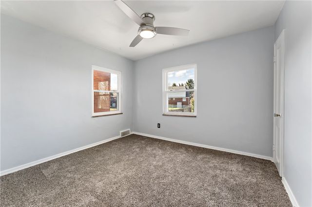 569 Loretto Road, Greenfield, PA 15217