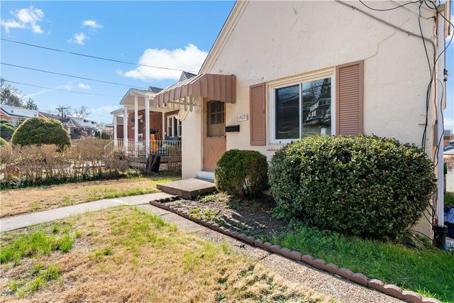 569 Loretto Road, Greenfield, PA 15217