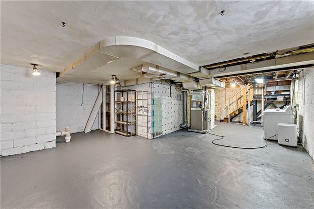 569 Loretto Road, Greenfield, PA 15217