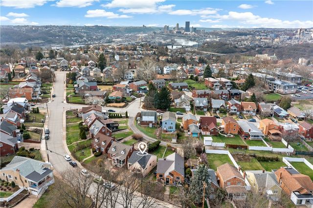 569 Loretto Road, Greenfield, PA 15217