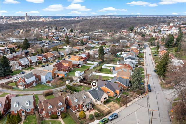 569 Loretto Road, Greenfield, PA 15217