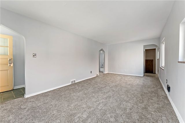 569 Loretto Road, Greenfield, PA 15217