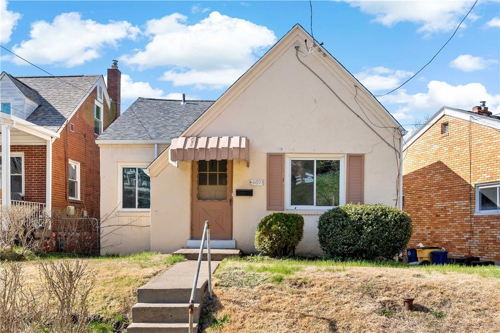 569 Loretto Road, Greenfield, PA 15217