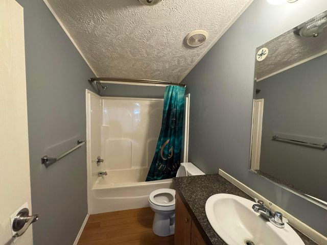 1934 County Rd 194, Fredericktown, OH 43019