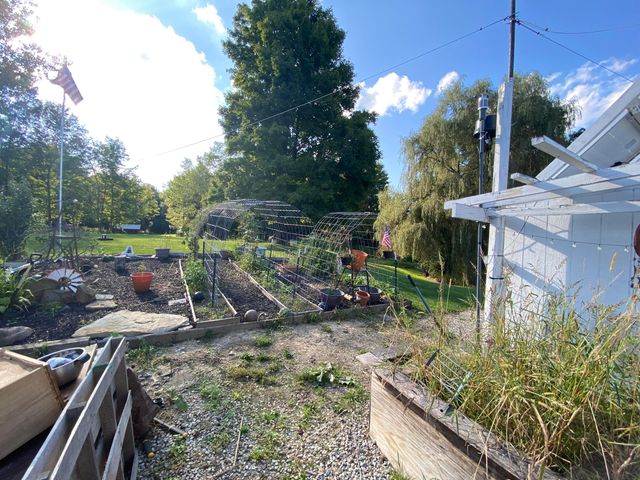 1934 County Rd 194, Fredericktown, OH 43019