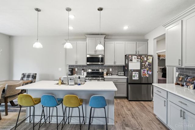 159 Holly Oak Court, Hamilton, OH 45013