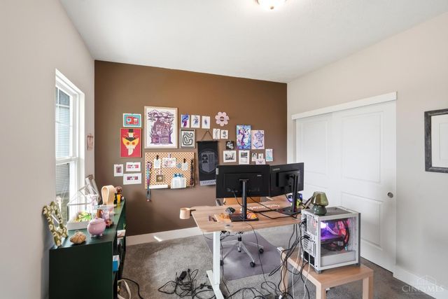 159 Holly Oak Court, Hamilton, OH 45013