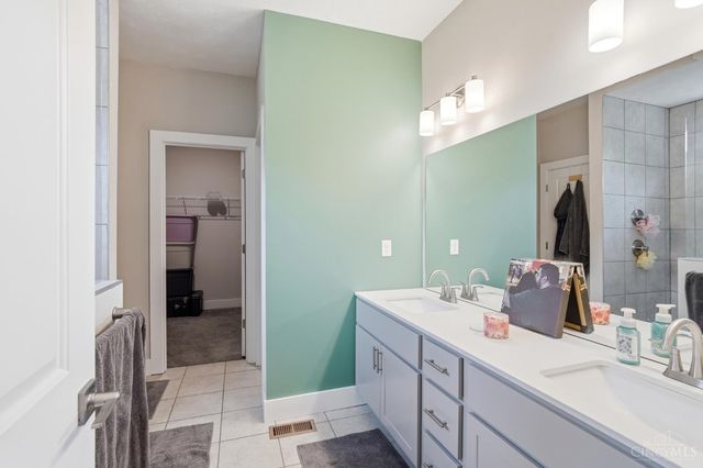 159 Holly Oak Court, Hamilton, OH 45013