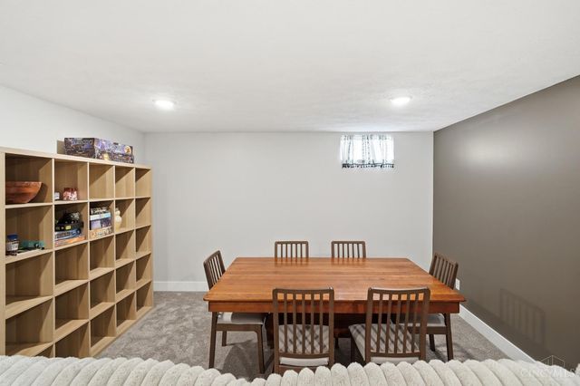 159 Holly Oak Court, Hamilton, OH 45013