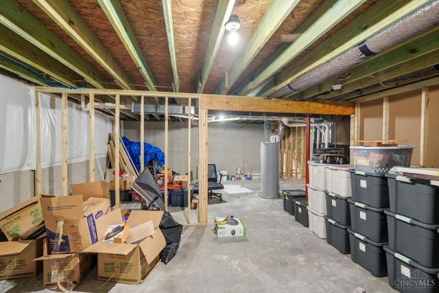 159 Holly Oak Court, Hamilton, OH 45013