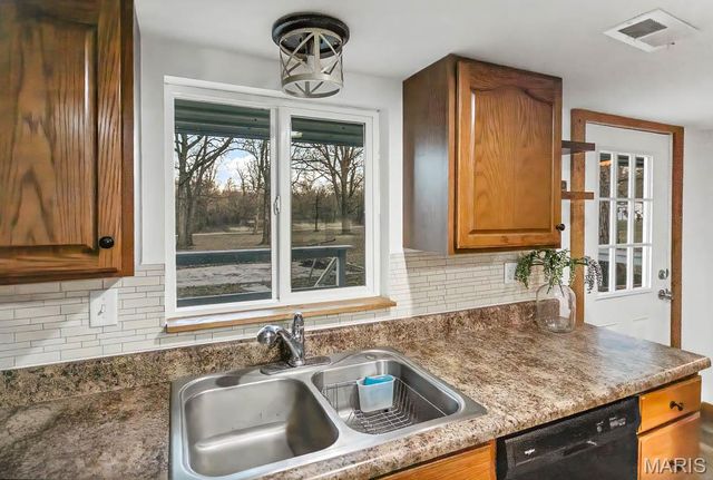 236 Gallinipper Road, Hardin, IL 62047