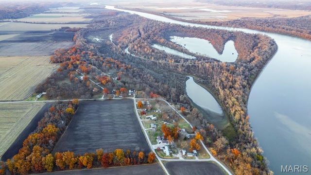 236 Gallinipper Road, Hardin, IL 62047