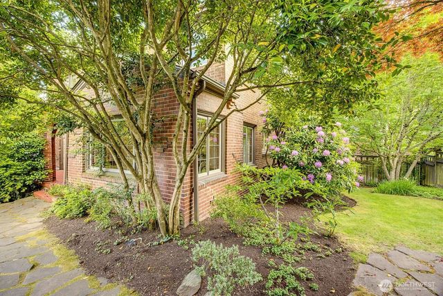 3601 E Cherry Street, Seattle, WA 98122