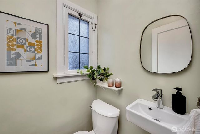 3601 E Cherry Street, Seattle, WA 98122