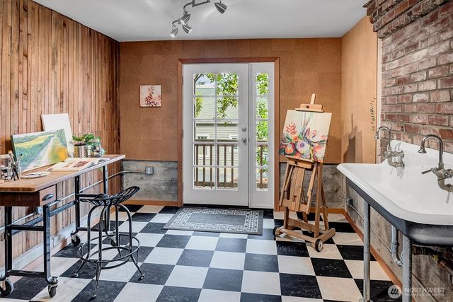 3601 E Cherry Street, Seattle, WA 98122
