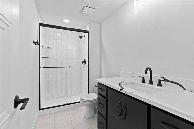 2207 W 47th Terrace, Westwood, KS 66205