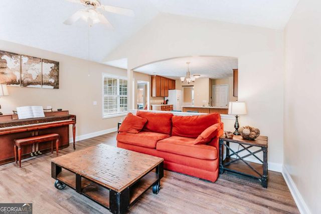 1050 Rebekah Drive, Bogart, GA 30622