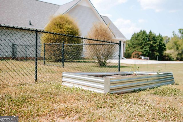 1050 Rebekah Drive, Bogart, GA 30622