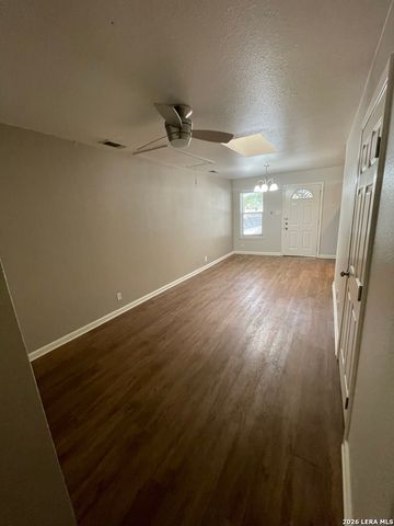 215 Eleanor Ave Apt 2, San Antonio, TX 78209