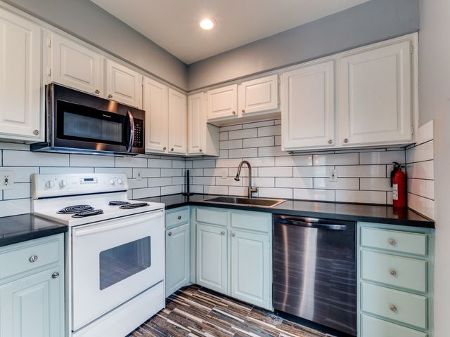 5407 Bryan Street B209, Dallas, TX 75206