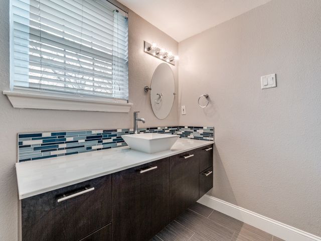 5407 Bryan Street B209, Dallas, TX 75206