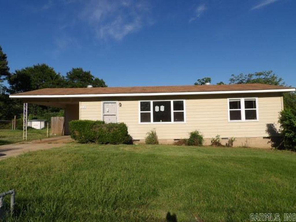 1208 S Park Street, Pocahontas, AR 72455
