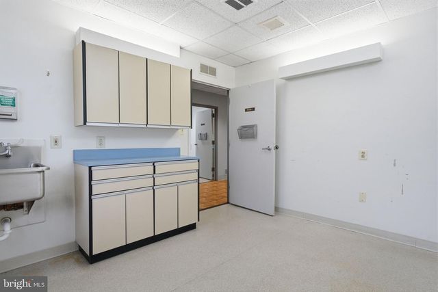 2081 KLOCKNER RD, Hamilton, NJ 08690