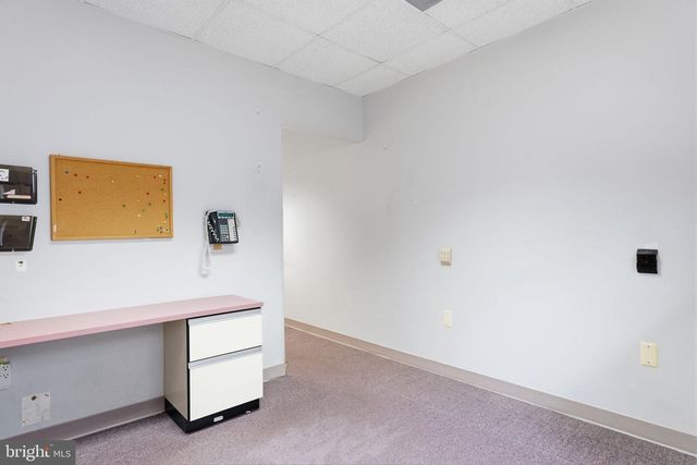 2081 KLOCKNER RD, Hamilton, NJ 08690