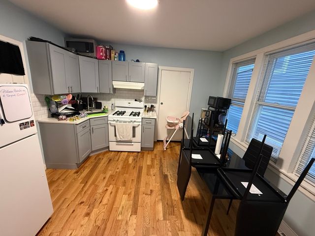 4812 S Elizabeth Street, Chicago, IL 60609