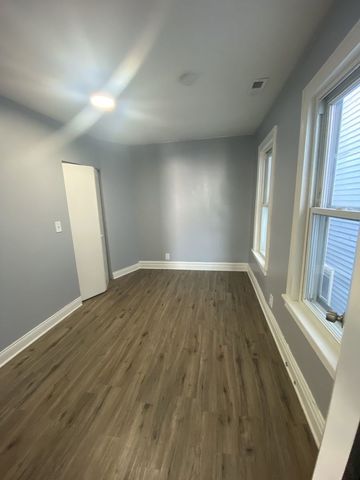 4812 S Elizabeth Street, Chicago, IL 60609
