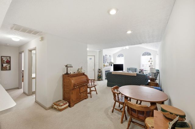 2487 Timbers Edge Lane, Columbus, OH 43235