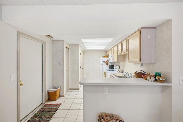 2487 Timbers Edge Lane, Columbus, OH 43235