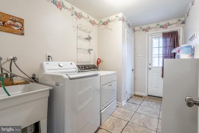 421 HAMPTON LN, Somerdale, NJ 08083